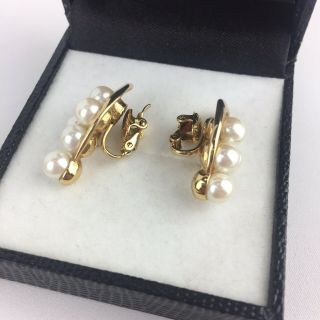Vintage 70s 80s Clip - On Earrings Faux Pearl Cluster Gold Tone Modernist 3
