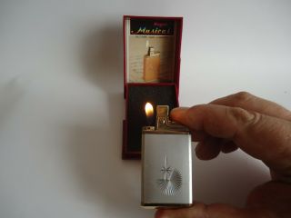 Vintage  Royal - Musical  Butane Gas Lighter - Japan - Box -