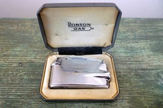 Vintage Ronson Varaflame Chrome Pocket Lighter In Case