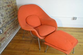 Eero Saarinen for Knoll Mid Century Modern Womb Chair & Ottoman 2