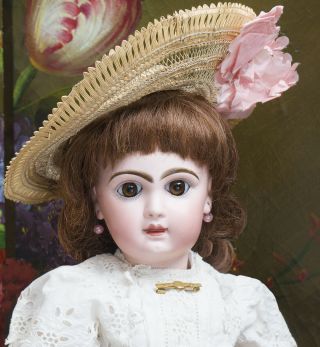 19 " (48cm) Antique French Jumeau Bebe Doll Size 8,  Closed Mouth,  Antique Clothes