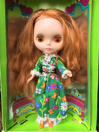 Vintage 1972 Kenner Blythe Doll Redhead Side Part w/ Box Shoes & Stand 2