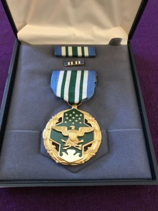 Vtg.  Us Military Merit Joint Service Commendation Medal W/ Ribbon Box Set (ye)
