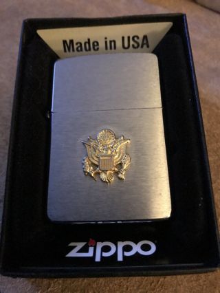 Vintage 1993 Zippo Lighter U.  S.  Army Raised Gold Military Eagle Crest 27 Yrs Old 2