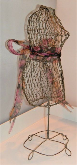 Vintage Wire Metal Dress Form Mannequin Table Top Decorative Holder 15”