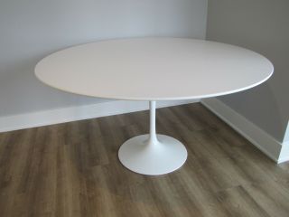 Knoll Authentic Eero Saarinen 54” Inch Tulip Dining Table White