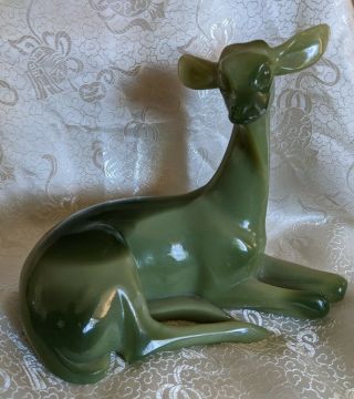 Vintage G.  Ruggeri Jade Jadeite Green Resin Deer Doe Sculpture Statue Figurine