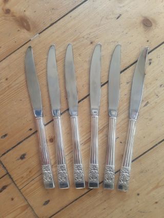 Vintage Oneida Community Silver Plate Hampton Court 6 X Dinner Knives.  7.  5 "