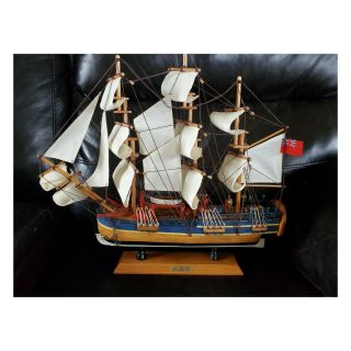 Vintage Wooden Boat Model H.  M.  S Endeavor Heritage Tall Ships Of The World