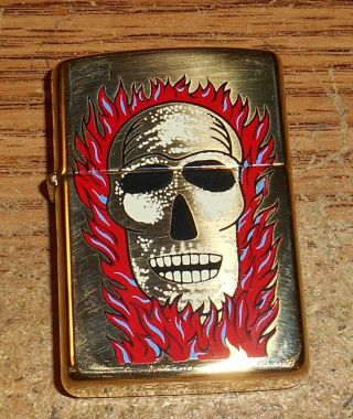 1995 Zippo Flaming Skull Artwork Full Size Brass Lighter/new/rare