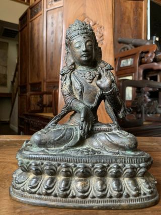 Chinese Antique Tibetan Gilt Bronze Buddha Figure 17th Qing Ming China Asian
