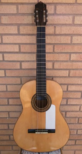 Antique Spanish Guitar Enrique Fernández From Toledo Spain 1955