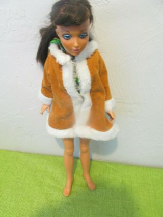 Looking For A Home Vintage 70s 18 " Ideal Doll Tiffany In Period Clothes