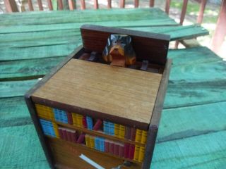 Vtg Wood Wind - Up Musical Dog Cigarette Dispenser Wood Box Library Books Japan