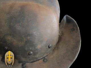 Rare 17th century Spanish steel Morion helmet 3