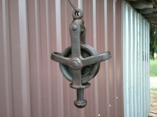 Vtg Antique Metal Hay Drop Pulley Barn Farm Industrial Tool