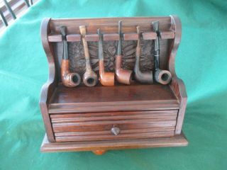 French Tobacco Pipe Rack And Six Pipes.
