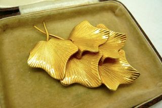 Vintage Jewellery Signed Coro Gold Tone Leaf Brooch Pin Lovely