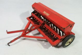 Tru - Scale Grain Drill Planter Vintage 1/16 Beige Wheel Version Usa