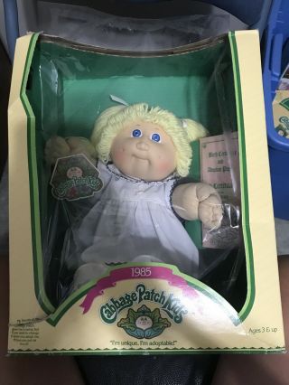 Very Rare Vintage 1985 Cabbage Patch Kids,  Blond Pony Tails Still Strapped In.