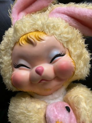 The Rushton Company Vintage Rubber Face Bunny Rabbit Plush Stuffed Holding Chick 2