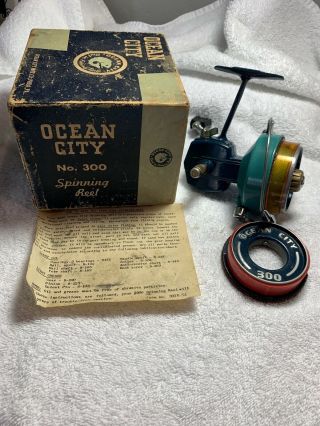 Vintage Ocean City 300 Spinning Reel