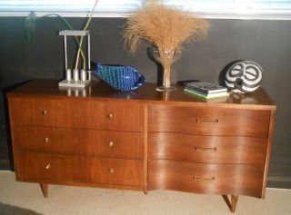 Mid - Century Curved & Straight Front,  Mccobb/probber? Dresser,  Chest Of Drawers