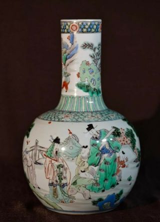 An Chinese Qing Dynasty Famille Verte Porcelain Vase.