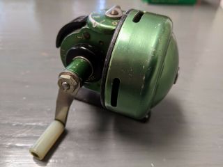 Early Vintage Johnson Century Model 100 Spincast Fishing Reel Made In Usa