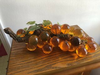 Vintage Mid Century Modern Lucite/acrylic Cluster Of Grapes - Shades Of Amber