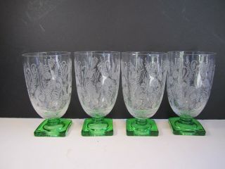 Set Of 4 Vtg Clear Etched Ice Tea Glasses With Green Vaseline Square Bottoms