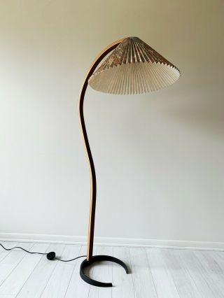 Caprani Mcm Bentwood Floor Lamp With Shade