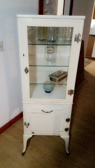 Off white antique medicine cabinet 3 glass shelves farley 2