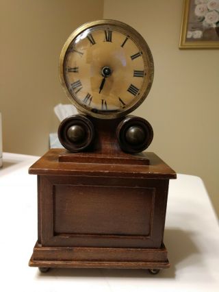 Petite Vintage/antique Mantle Clock - - No Name On Clock - - Wood&metal - Winds On Back