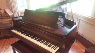 Hardman Baby Grand Piano With Bench Antique
