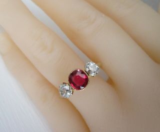 Antique Vintage 18ct Yellow Gold 2.  62ct Old Cut Ruby & Diamond Trilogy Ring