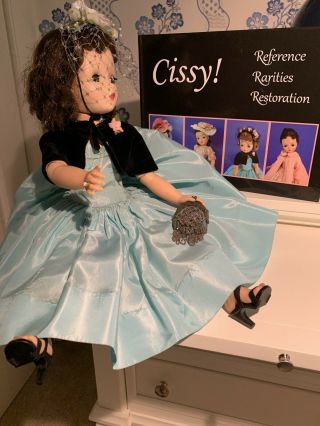 Vintage 1956 Madame Alexander Cissy Doll 2017 Tagged Dress Crisp