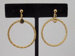 Vintage Gold Tone Hoop Clip On Earrings 1166