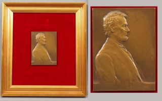 Small Antique Victor Brenner Abraham Lincoln Bronze Sculpture Portrait Plaque Nr