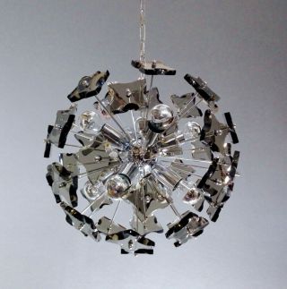 Fontana Arte,  Sputnik Eight - Lights Chandelier From The 1960s,  Italy.