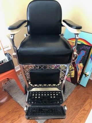 Antique Barber Chair Emil J.  Paidar - Chicago Usa