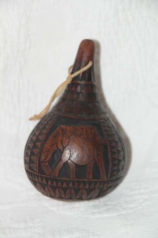 Vintage Peruvian Hand Carved Gourd Peru Folk Art Very Detailed Elephant Zebra