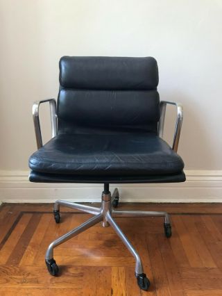Herman Miller Eames Soft Pad Management Chair In Black Leather