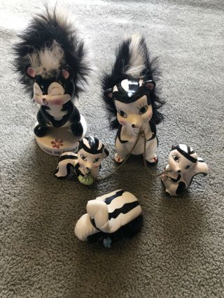 Vintage Ceramic Skunk Figurine Family On Chain Japan