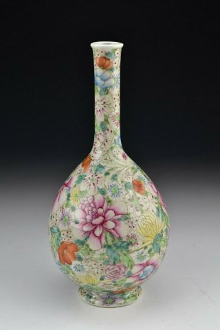 Chinese Famille Rose Porcelain Vase With Flowers Qing Dynasty / Republic Period