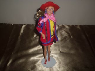 1990 United Colors Of Benetton Barbie Doll 9404 Mattel Blonde Hair