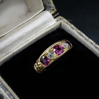 Antique Ruby and Diamond 18K Yellow Gold Five Stone Boat Ring Chester 1904 3