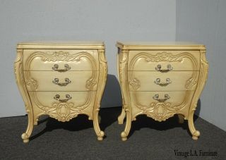 Pair Vintage French Provincial Bombay Bombe Italian Rococo Louis Xvi Nightstands