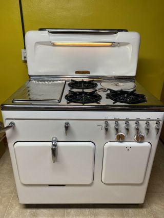 Vintage Chambers Model " C " White Gas Stove Great