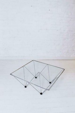 Sculptural Coffee Table In The Style Of Paolo Piva For B & B Italia 1980s